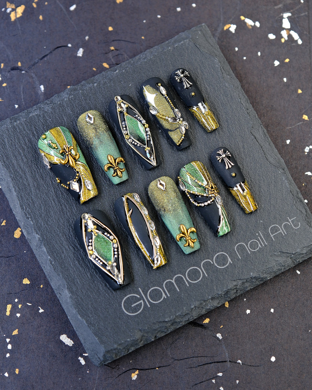 Emerald Green & Gold Royal Press-On Nails – Handmade Gothic Luxury Nail Art | FDA-Approved